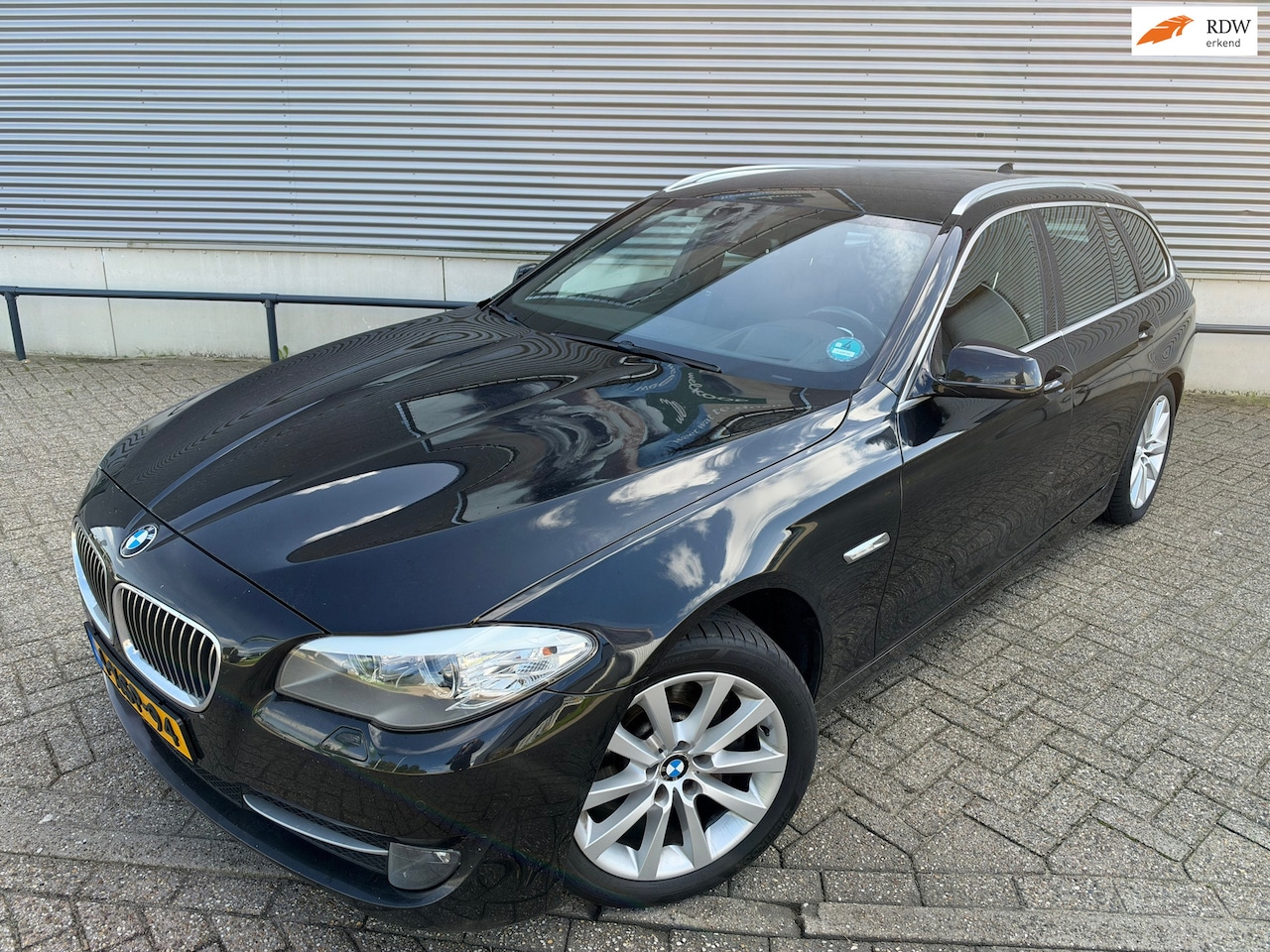 BMW 5-serie Touring - 528i High Executive 528i High Executive - AutoWereld.nl