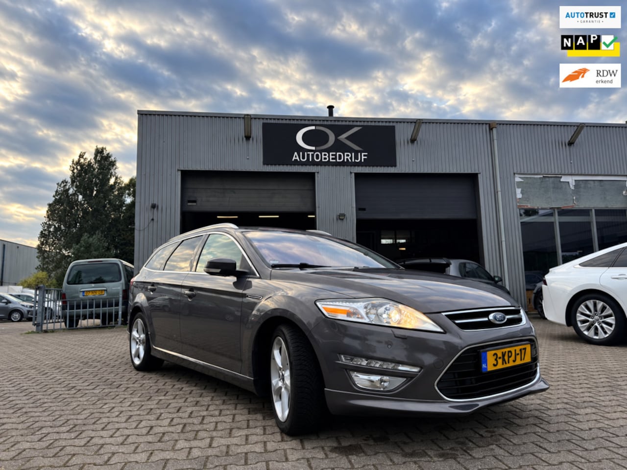 Ford Mondeo Wagon - 1.6 EcoBoost Platinum 1.6 EcoBoost Platinum - AutoWereld.nl