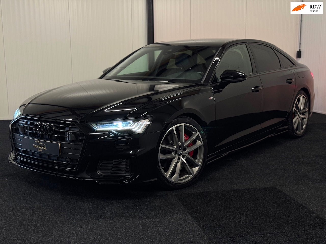 Audi A6 Limousine - 55 TFSI e quattro Competition S-line B&O|MATRIX|21"|SIDE|CAMERA|RIJKLAAR - AutoWereld.nl