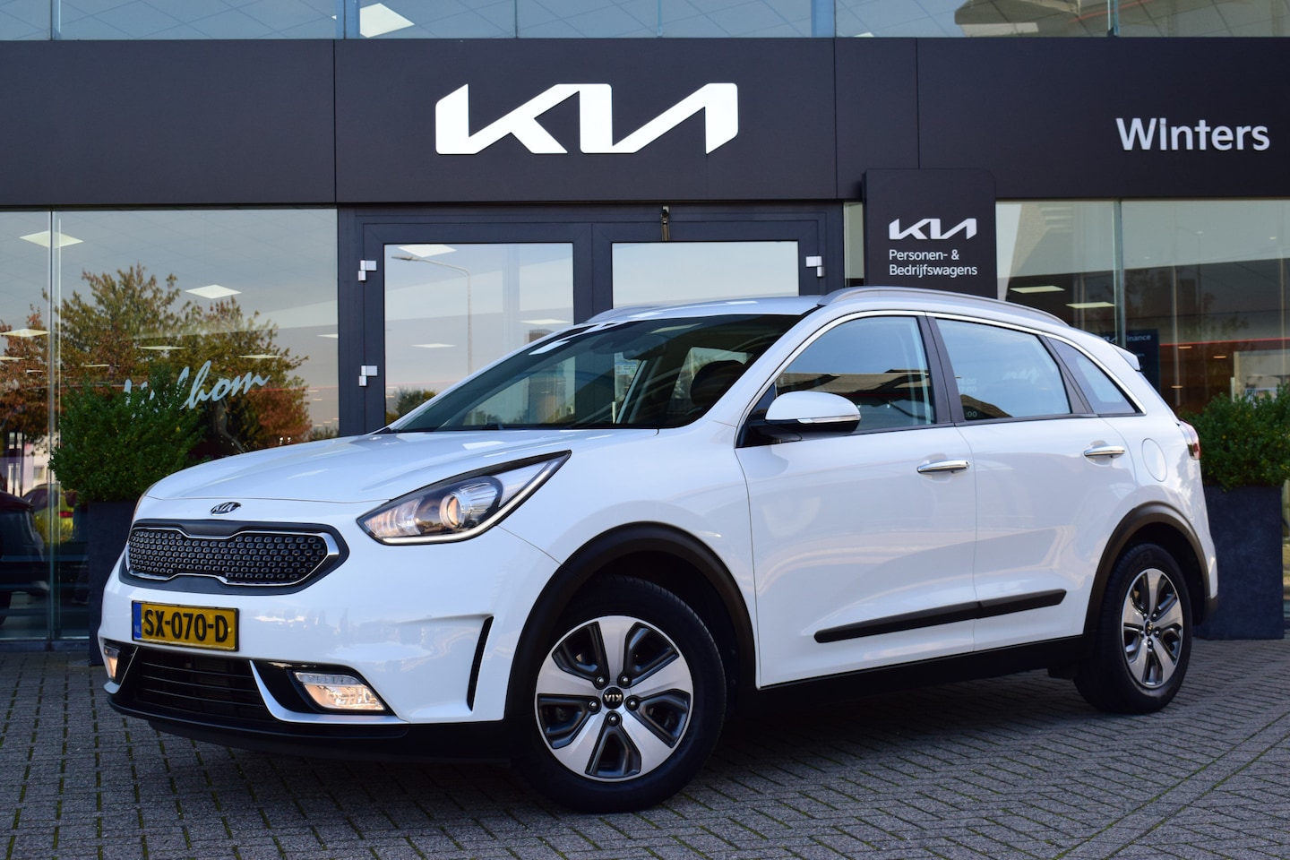 Kia Niro - 1.6 GDi Hybrid DynamicLine | Cruise | Climate | Camera | Navigatie | tot 10j. Kia Garantie - AutoWereld.nl