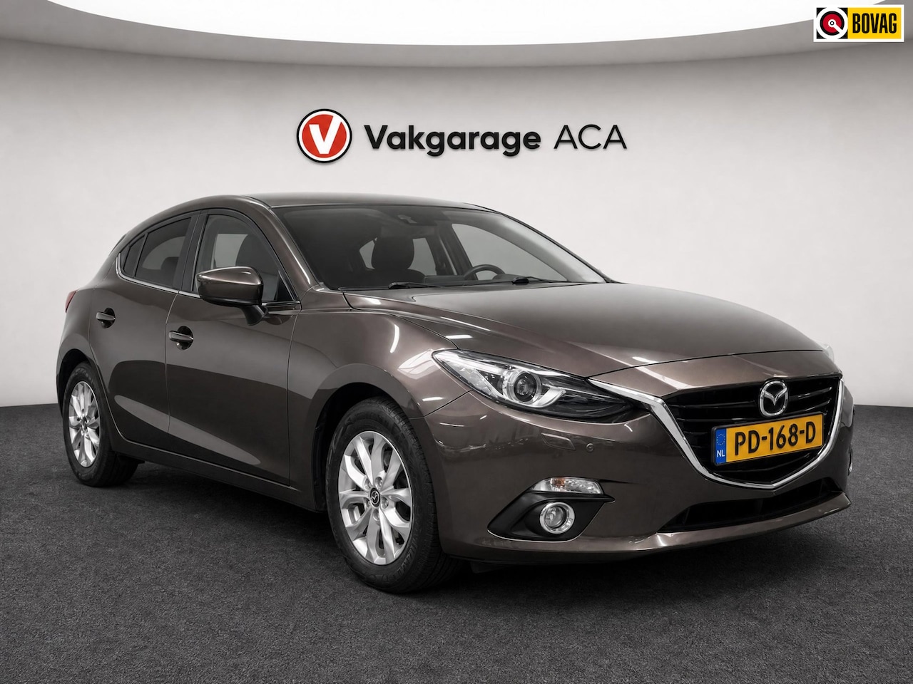 Mazda 3 - 2.0 TS+ // 117.000 km // NAVI // LEDER // CLIMA // TREKHAAK // STOELVERWARMING // - AutoWereld.nl