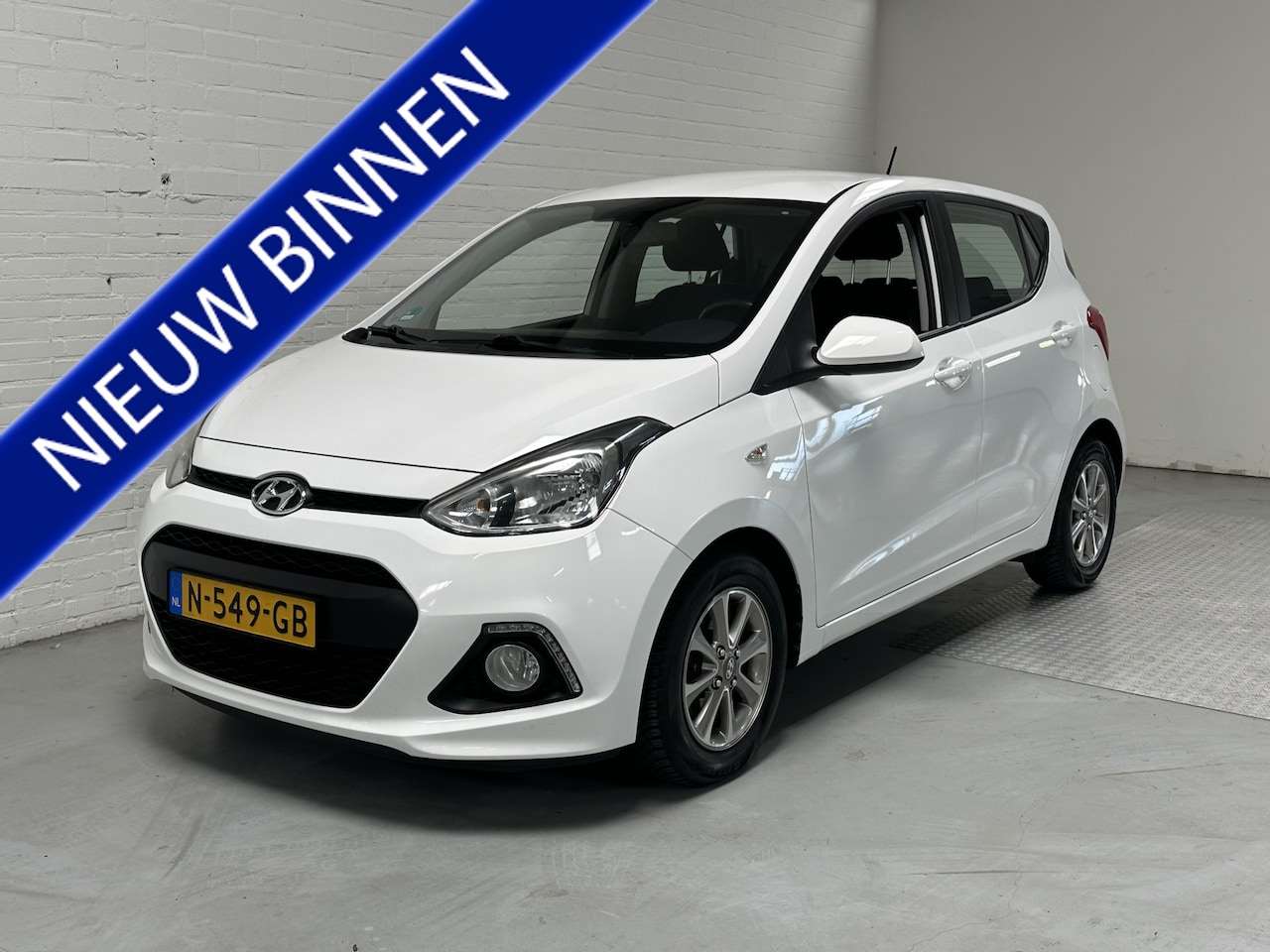Hyundai i10 - 1.0i i-Motion AIRCO / CRUISE / STOELVRM / ELK.PAKKET - AutoWereld.nl