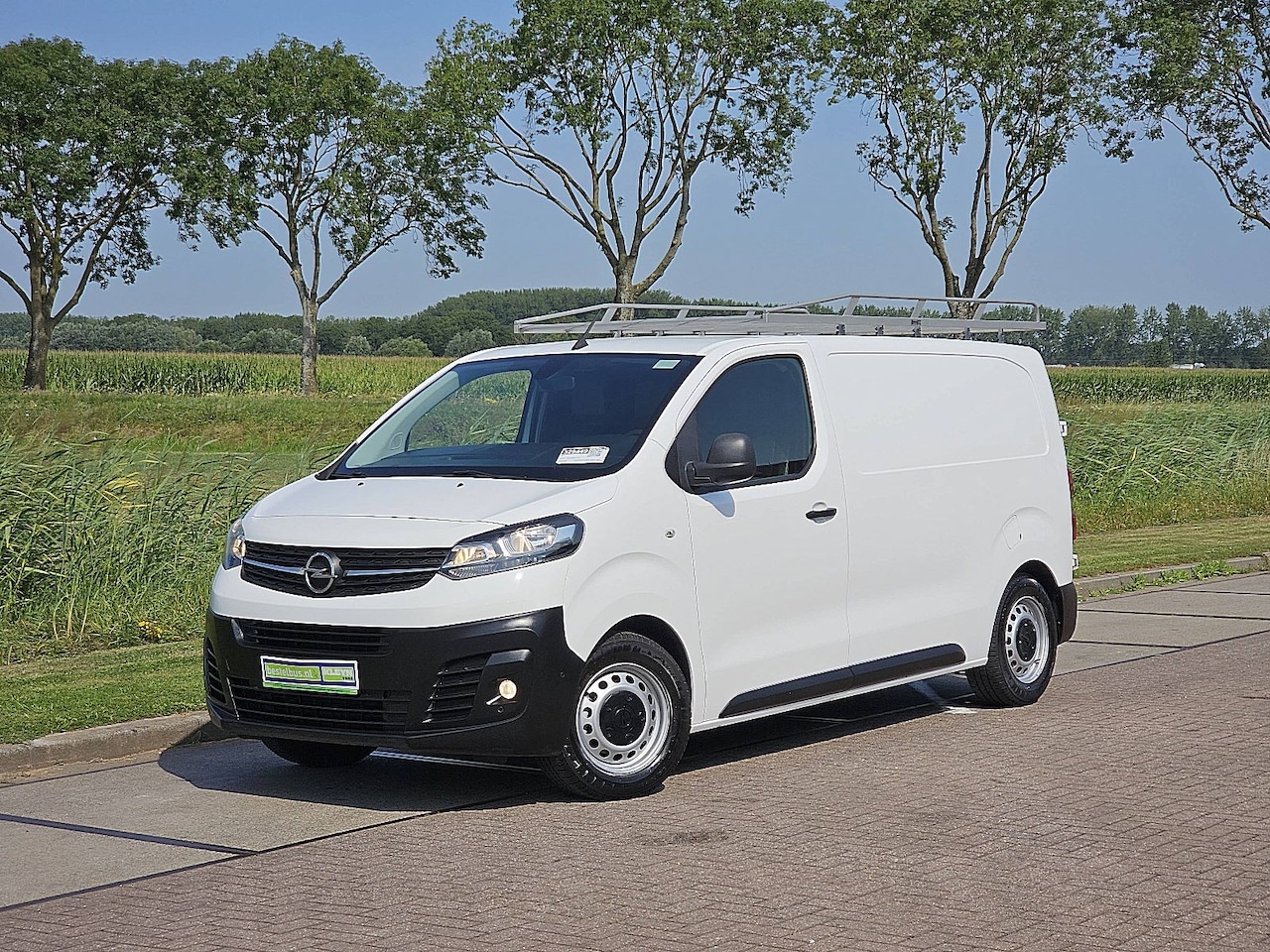Opel Vivaro - 1.5 CDTI L2H1 Edition Cruise control, Airco, Pdc, Carplay, Navi, Camera, Trekhaak, NAP, 3- - AutoWereld.nl
