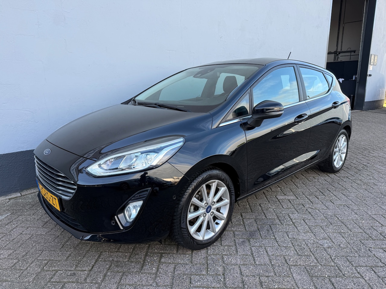 Ford Fiesta - 1.0 EcoBoost Titanium - Trekhaak - AutoWereld.nl