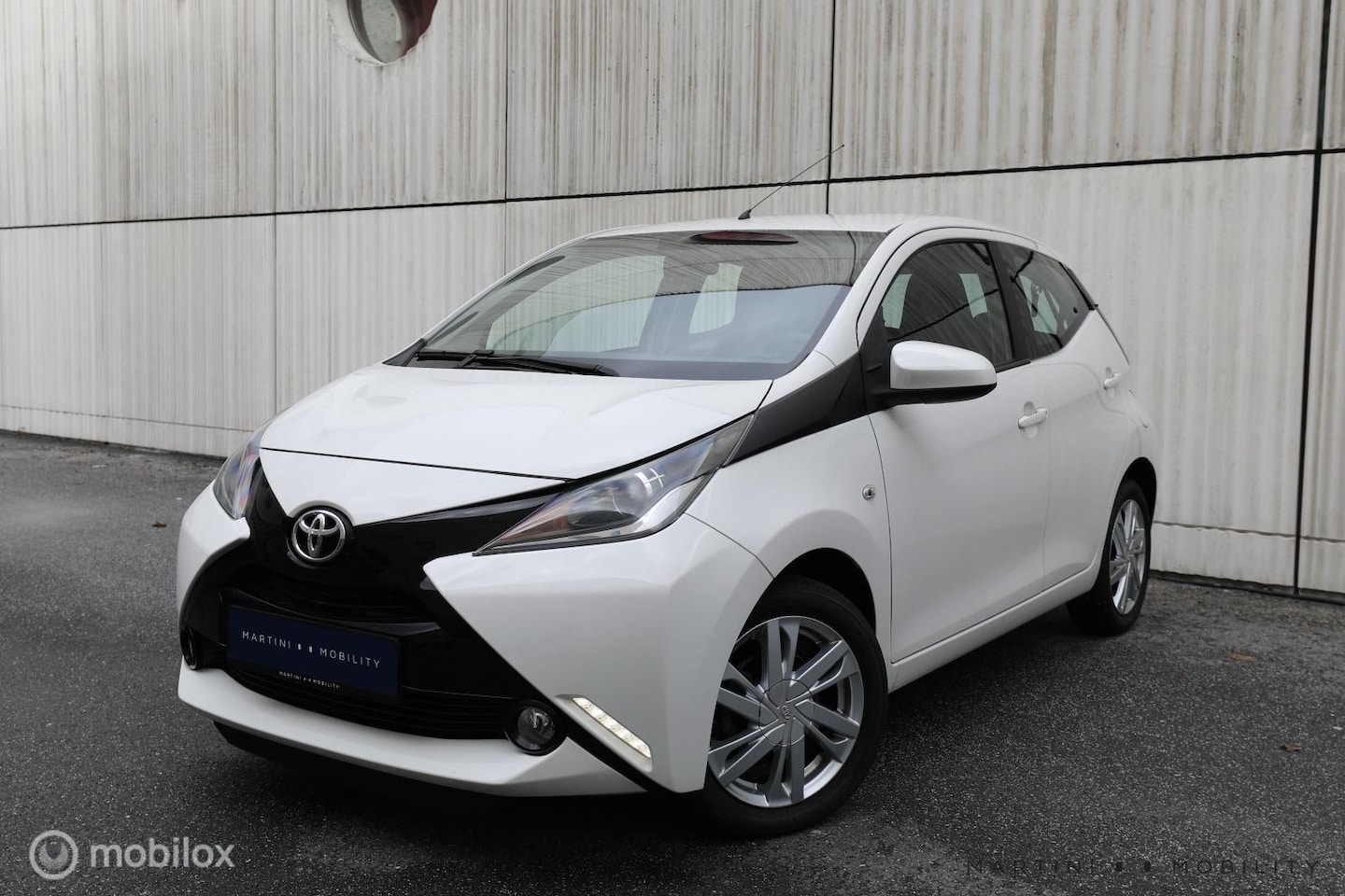 Toyota Aygo - 1.0 VVT-i X-Play |5Drs|Airco|Camera|Elek ramen| - AutoWereld.nl