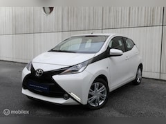 Toyota Aygo - 1.0 VVT-i X-Play |5Drs|Airco|Camera|Elek ramen|