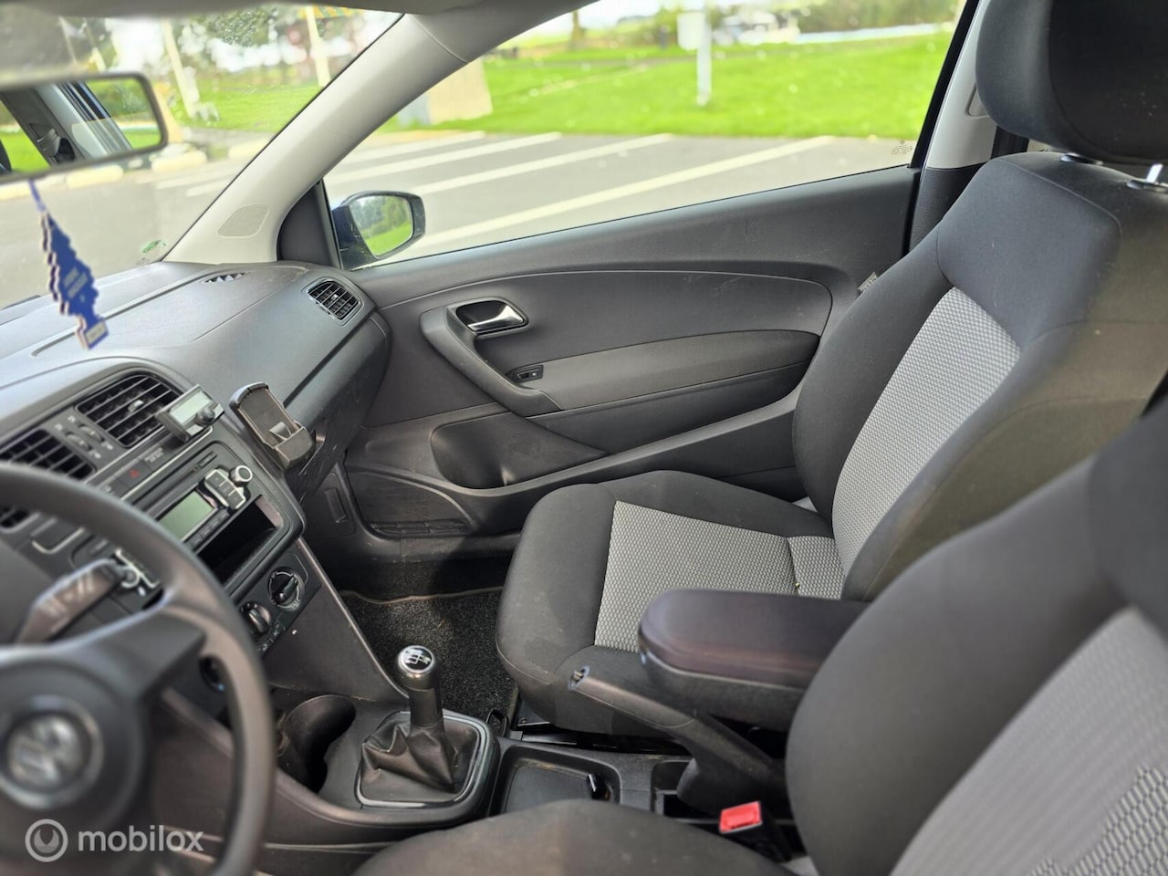 Volkswagen Polo - 1.2 Easyline lange apk airco 3drs cv el raam