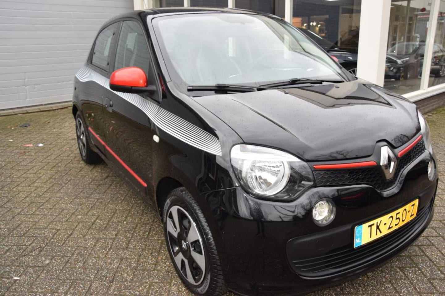 Renault Twingo - 1.0 SCe Collection hele nette twingo - AutoWereld.nl