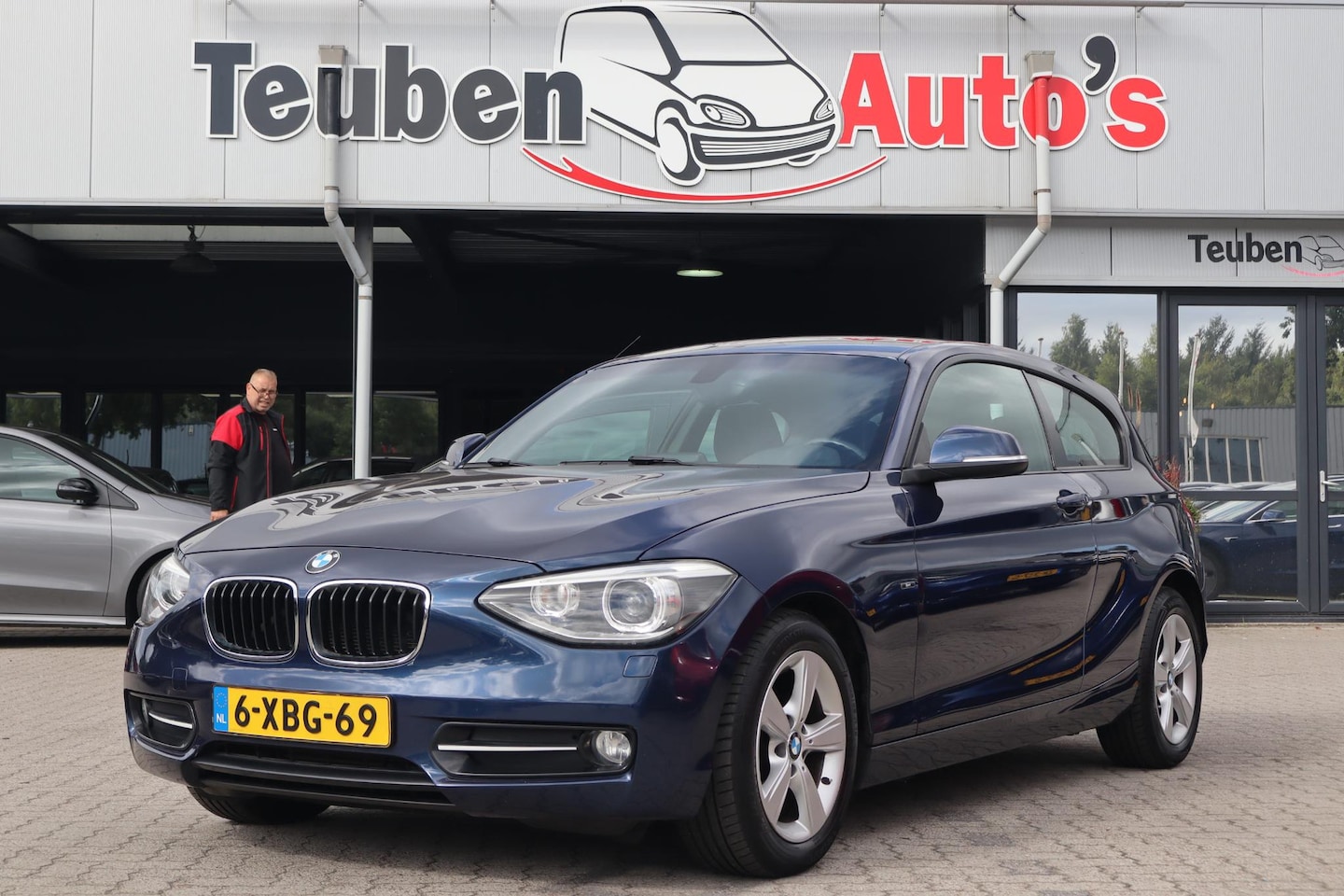 BMW 1-serie - 116i Executive | NL AUTO | Automaat | Sportline | PDC achter | Climate control | Cruise co - AutoWereld.nl