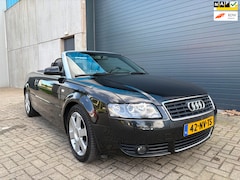 Audi A4 Cabriolet - 2.4 V6 Pro Line AUT LEDER PDC XENON