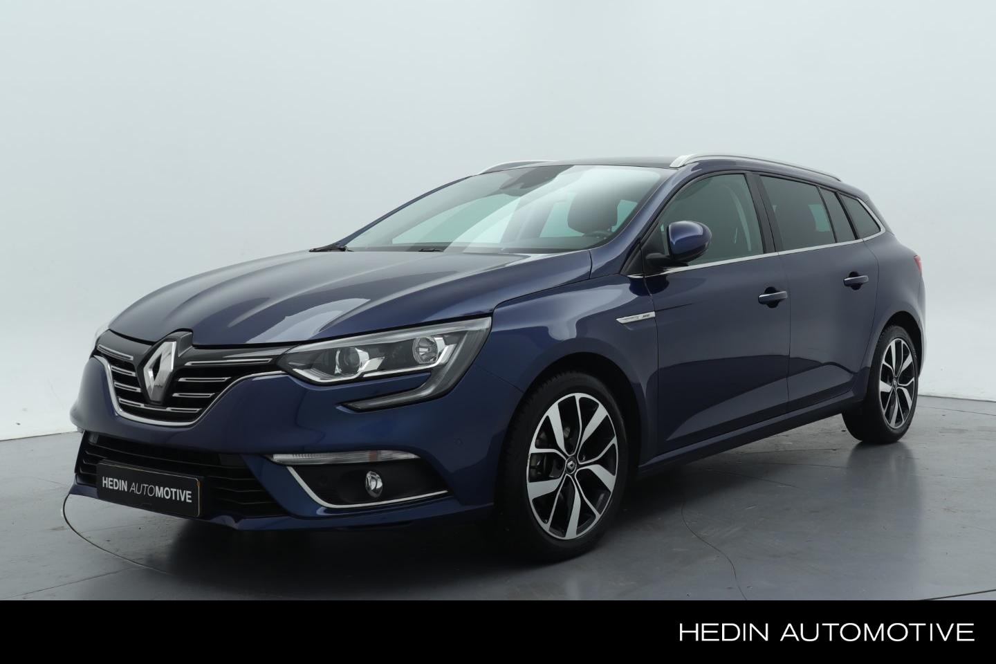 Renault Mégane Estate - 1.3 TCe 140 Bose | Automaat | Camera - AutoWereld.nl