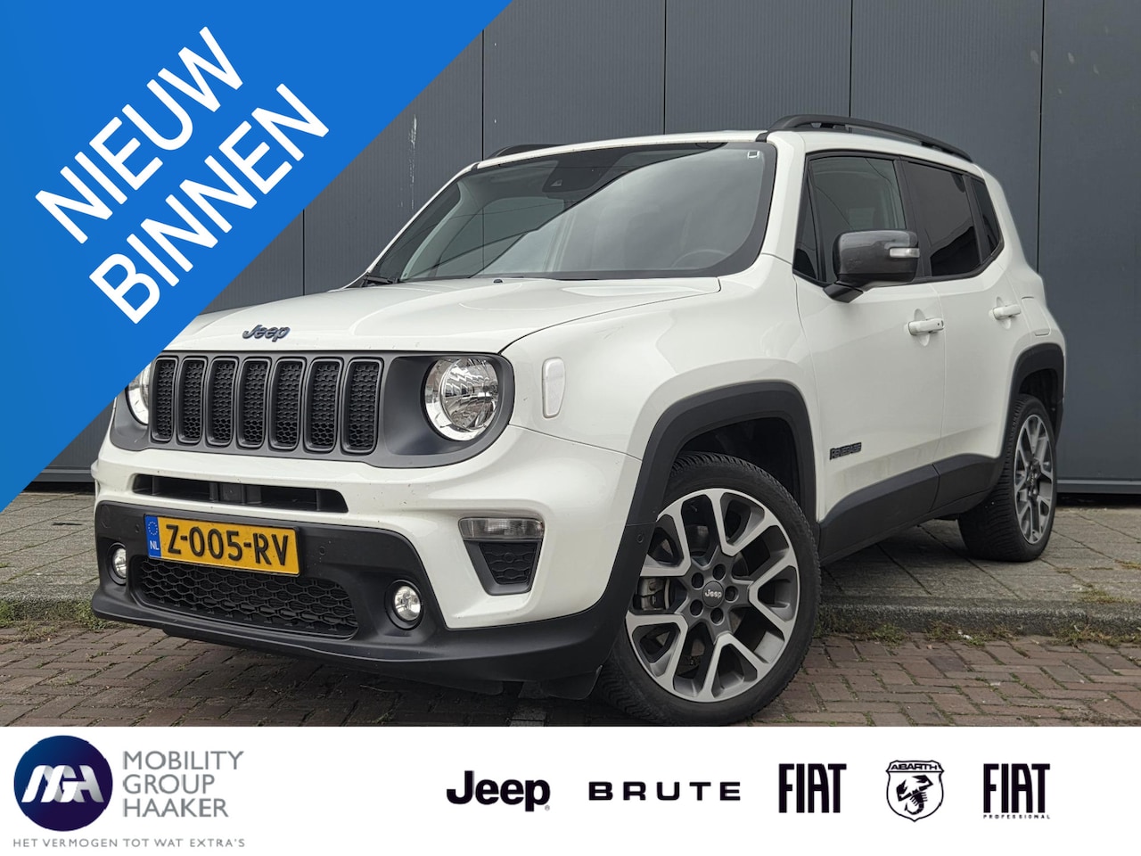 Jeep Renegade - 4xe 240 Plug-in Hybrid Electric S | Apple-Android | Navigatie | Stoelverwarming - AutoWereld.nl