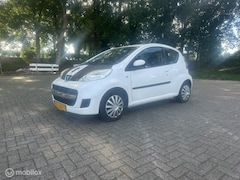 Peugeot 107 - 1.0-12V XS NAP/APK/ZUINIG