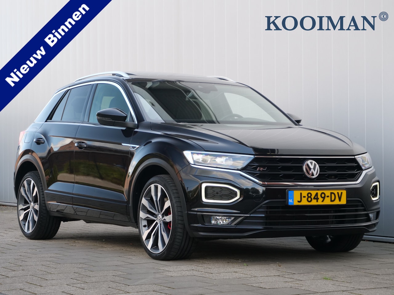Volkswagen T-Roc - 1.5 TSI Sport Business R 150 Pk Automaat Navi / Apple Carplay / Pano-dak / 19 inch / Camer - AutoWereld.nl