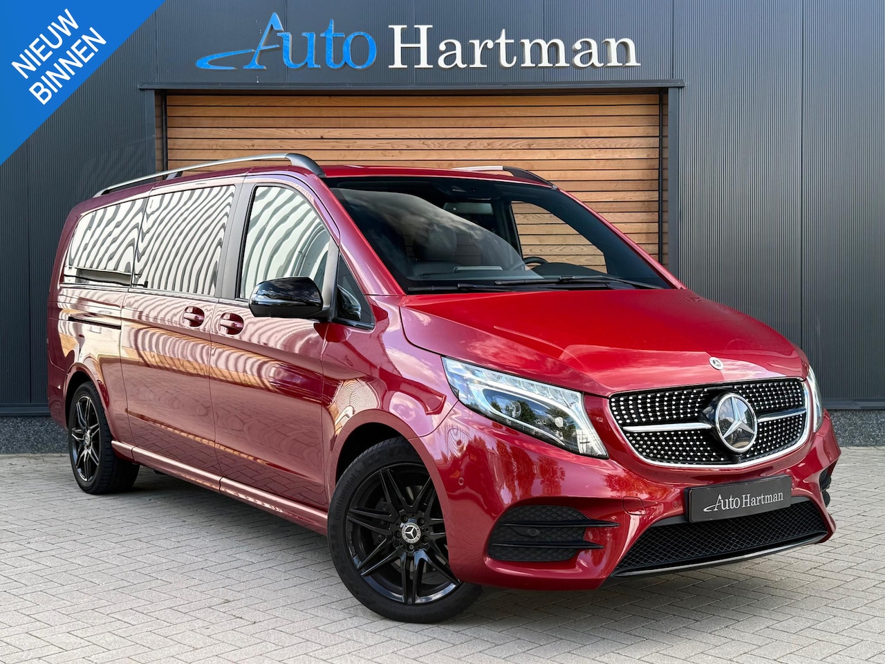 Mercedes-Benz V-klasse - 300d Extra Lang DC Avantgarde 5P|TREKHAAK|BURMESTER|ELEK.DEUREN|STOELVENTILATIE|KOELBOX - AutoWereld.nl