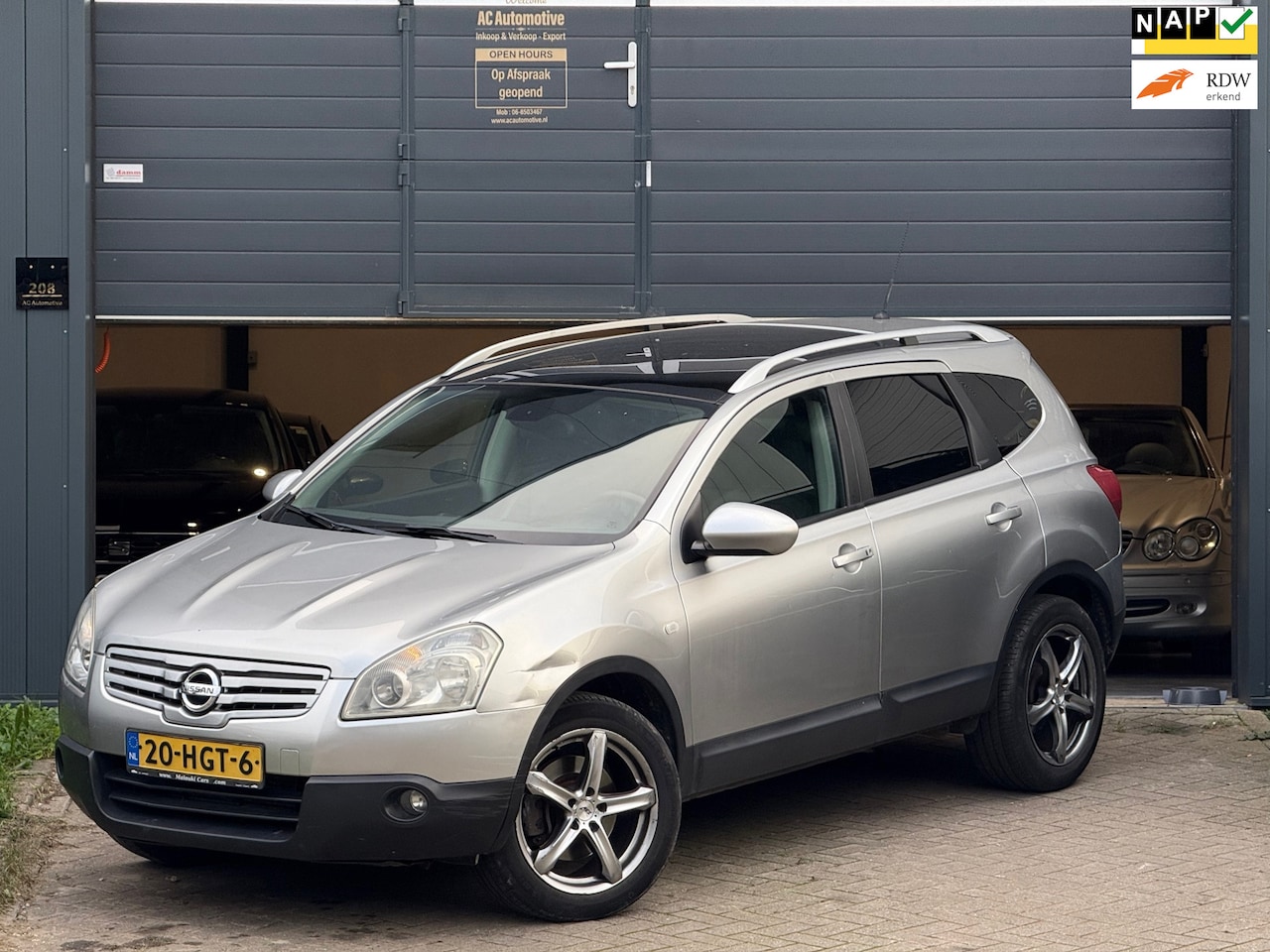 Nissan Qashqai - 2.0 dCi Tekna 4WD Pano/Navi/Automaat - AutoWereld.nl