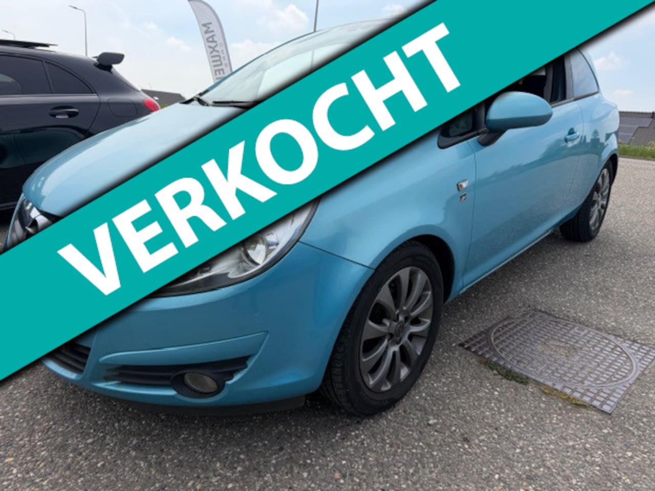 Opel Corsa - 1.2-16V '111' Edition Airco Scherm Cruise APK 5-27 NAP - AutoWereld.nl