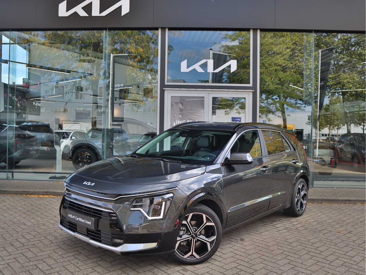 Kia Niro - 1.6 GDi PHEV Plug-In-Hybrid ExecutiveLine 4.215km!! | Leder | Stoelventilatie | Memory | H - AutoWereld.nl