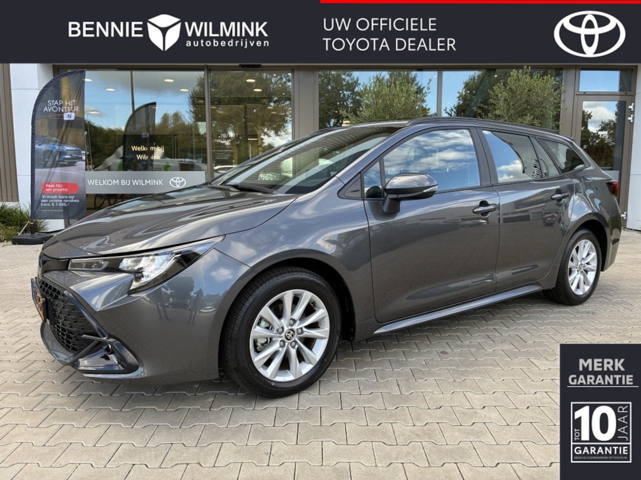 Toyota Corolla Touring Sports - Hybrid 140 Active - AutoWereld.nl