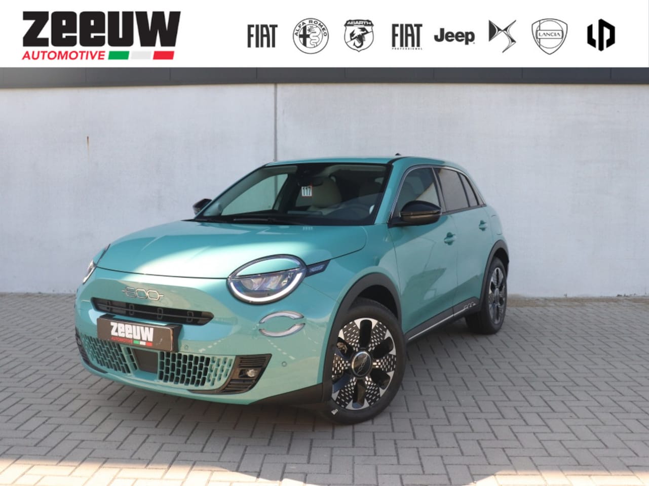 Fiat 600 - 1.2 Hybrid 110 PK La Prima | Navi | Camera | Carplay | Leder - AutoWereld.nl