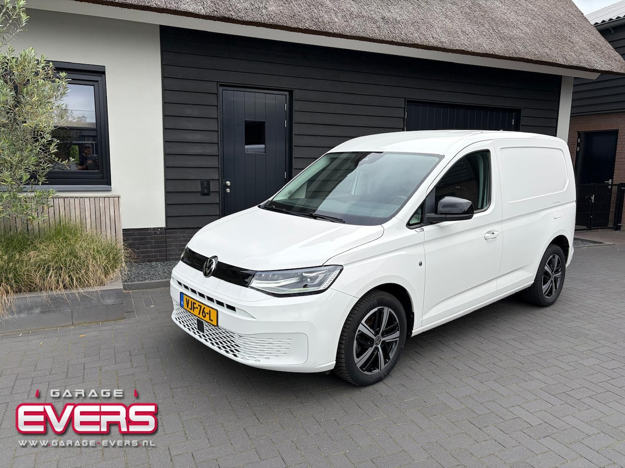 Volkswagen Caddy Cargo - 2.0 TDI 1st Edition 2.0 TDI 1st Edition - AutoWereld.nl
