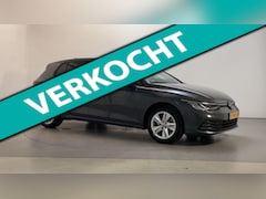 Volkswagen Golf - 1.0 eTSI 110pk DSG Life Virtual Cockpit Navigatie Parkeersensoren