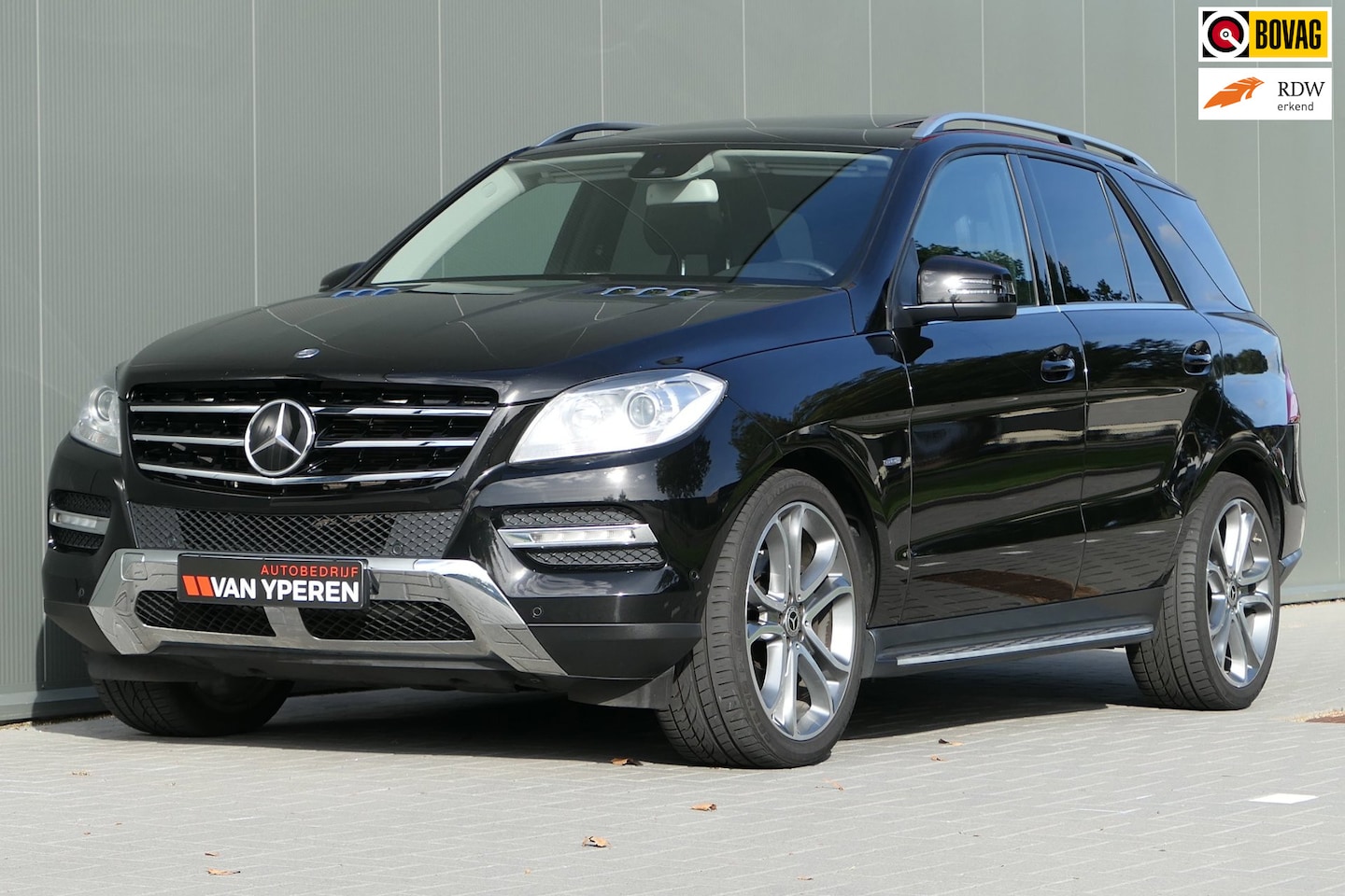 Mercedes-Benz M-klasse - 350 Pano Dealer OND. Dirst+ Memory Navi Trekhaak - AutoWereld.nl