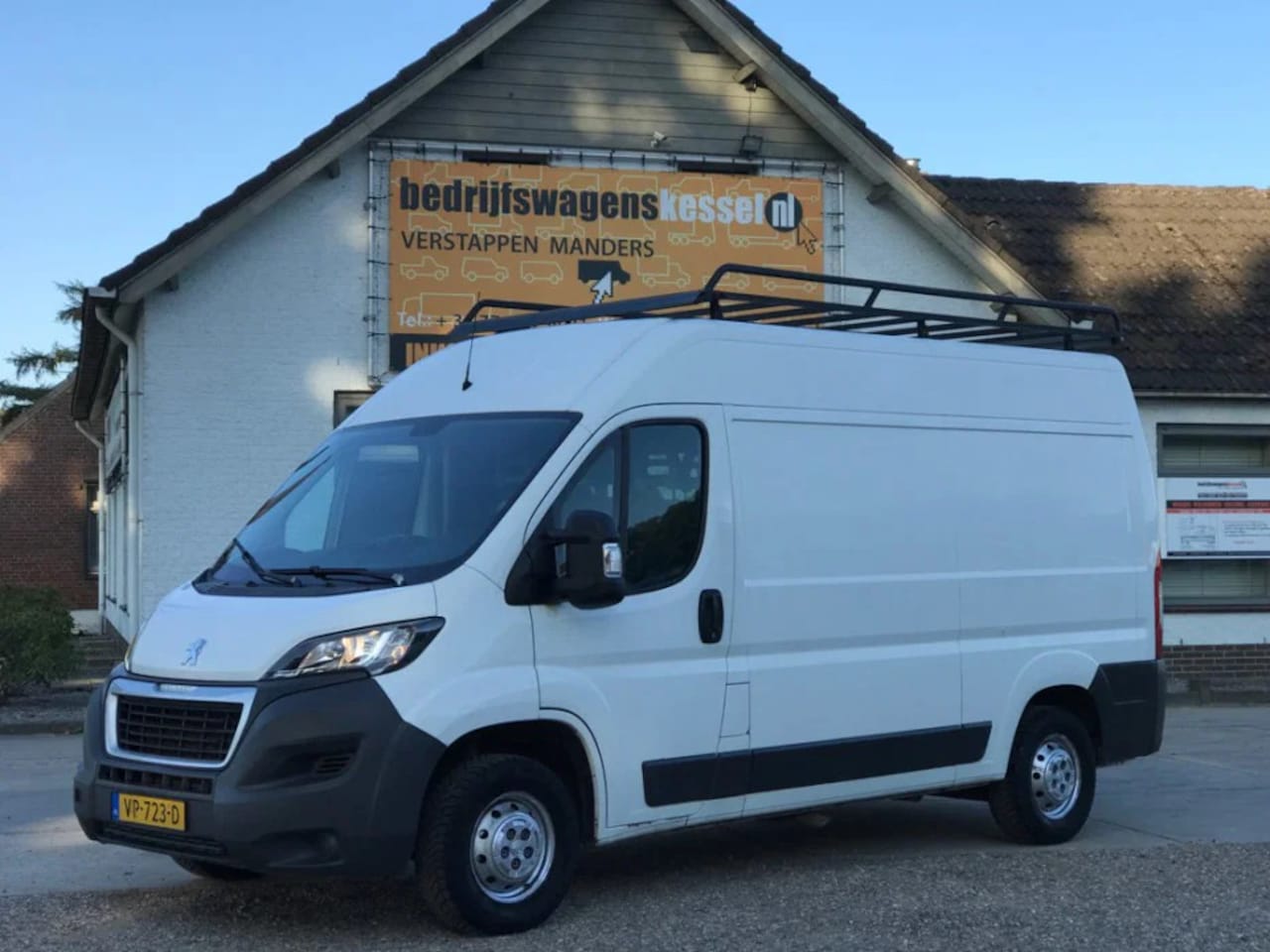 Peugeot Boxer - 335 2.2 HDI L2H2 335 2.2 HDI L2H2 Airco - AutoWereld.nl