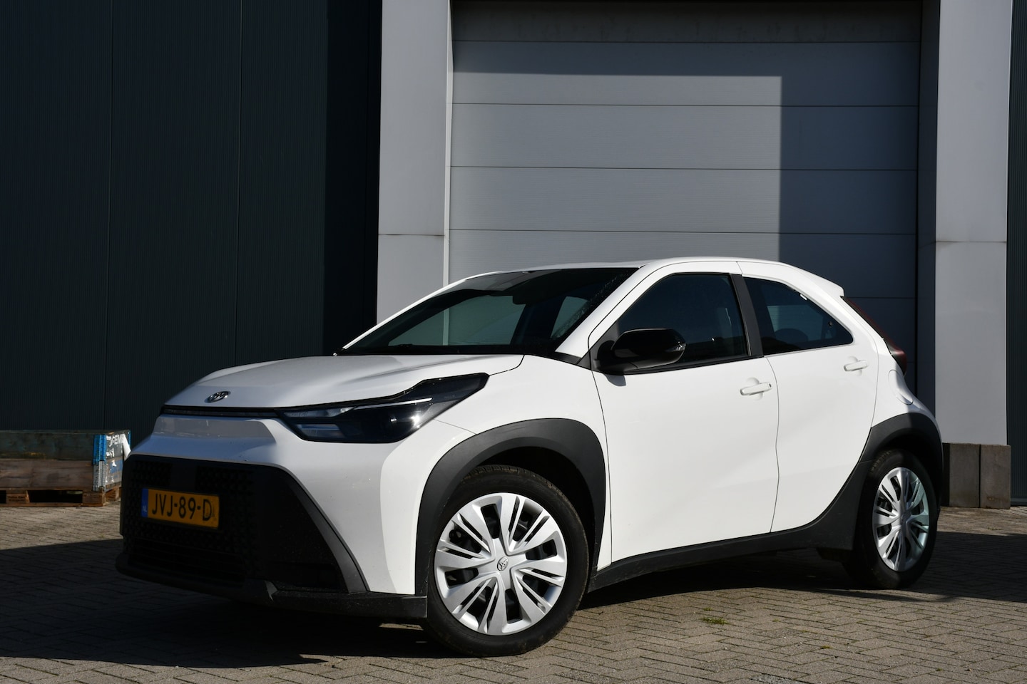 Toyota Aygo X - Hybrid 115 play Automaat 116pk | Climate control | Cruise control adaptief | Apple Carplay - AutoWereld.nl