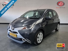 Toyota Aygo - 1.0 VVT-i x-play Automaat / achteruitrijcamera