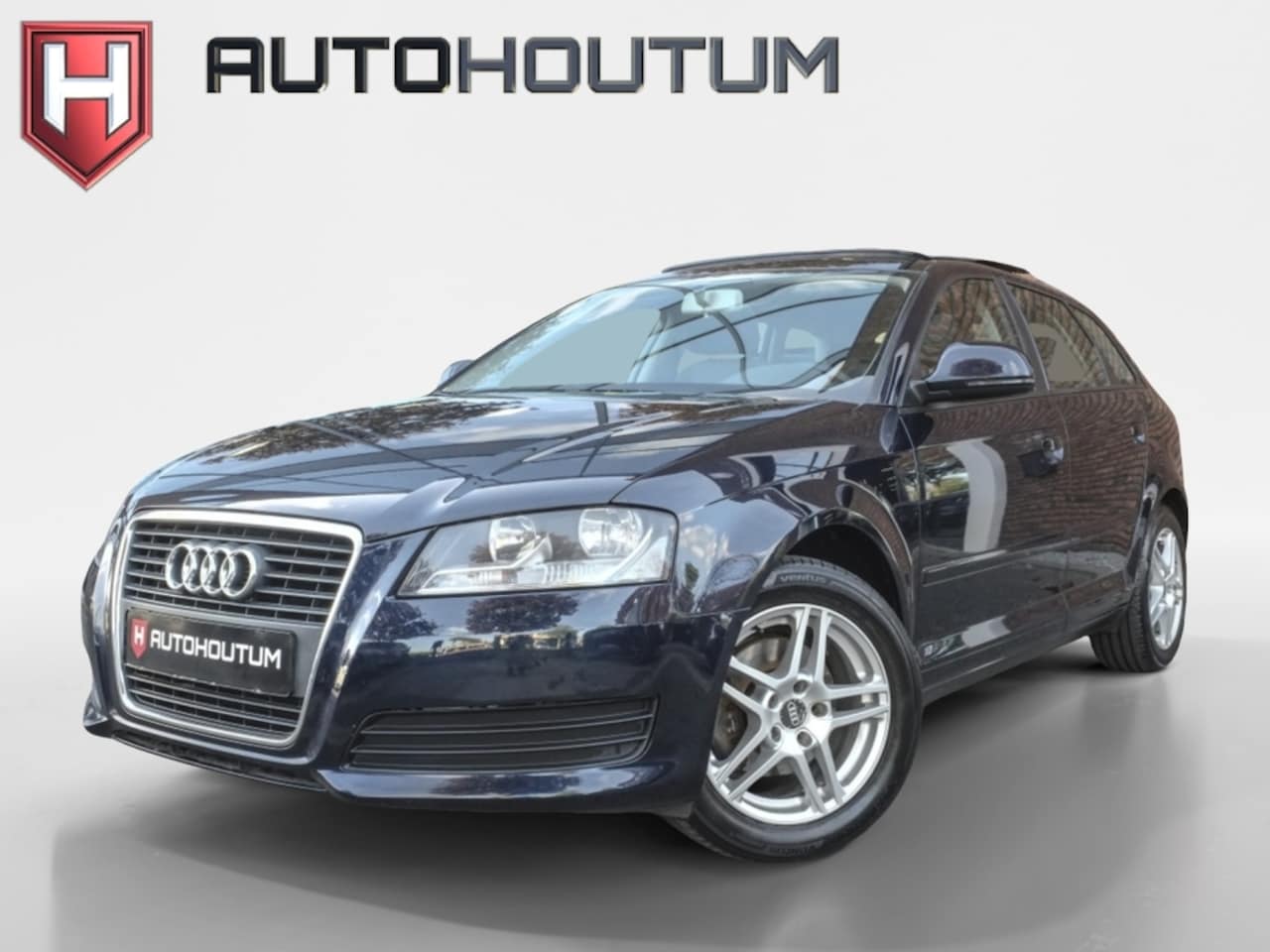 Audi A3 Sportback - 1.8 TFSI 160pk Attraction | Panoramadak | Trekhaak - AutoWereld.nl