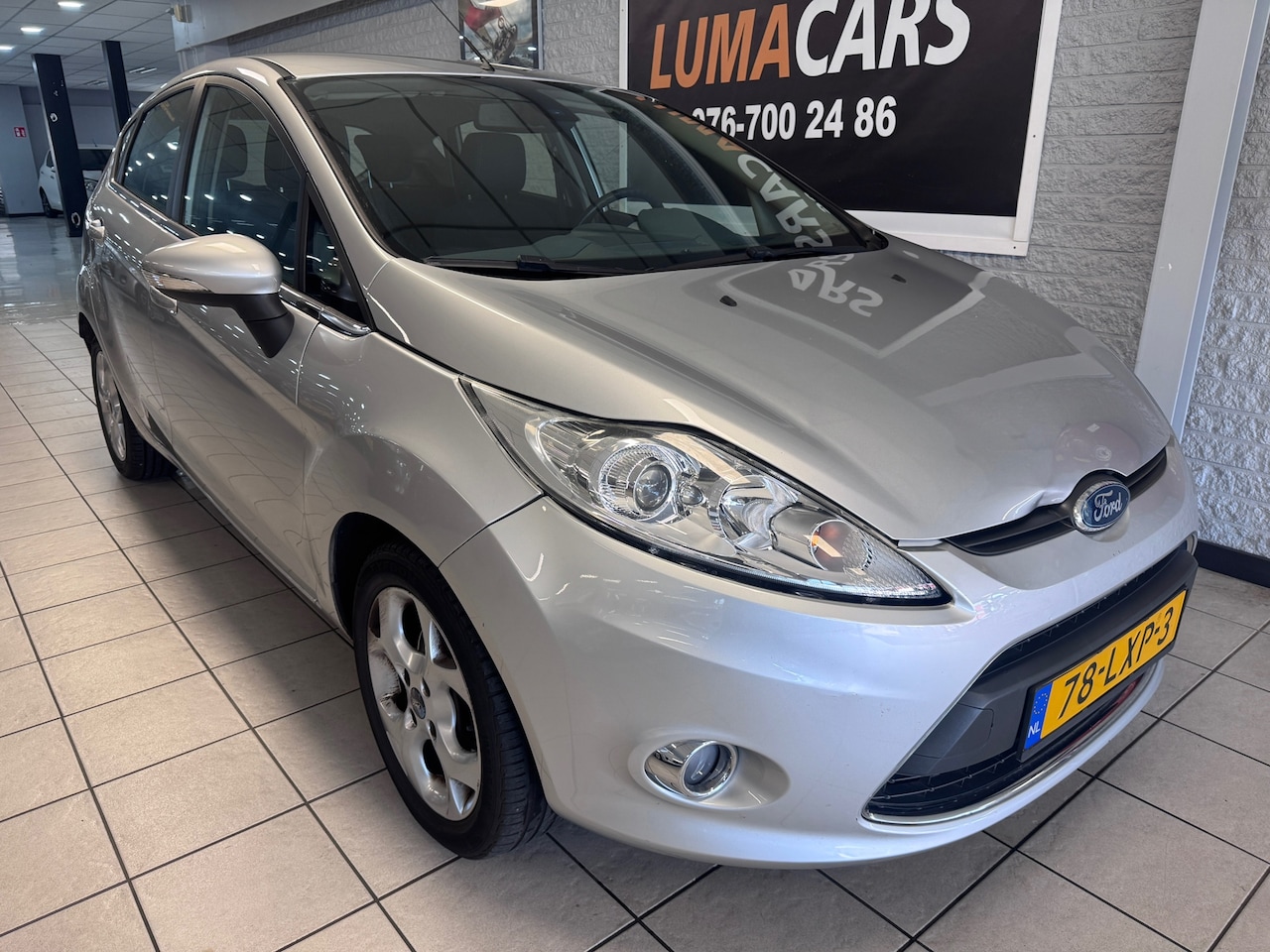 Ford Fiesta - 1.4 Titanium | Nieuwe APK | Automaat | PDC | LMV - AutoWereld.nl
