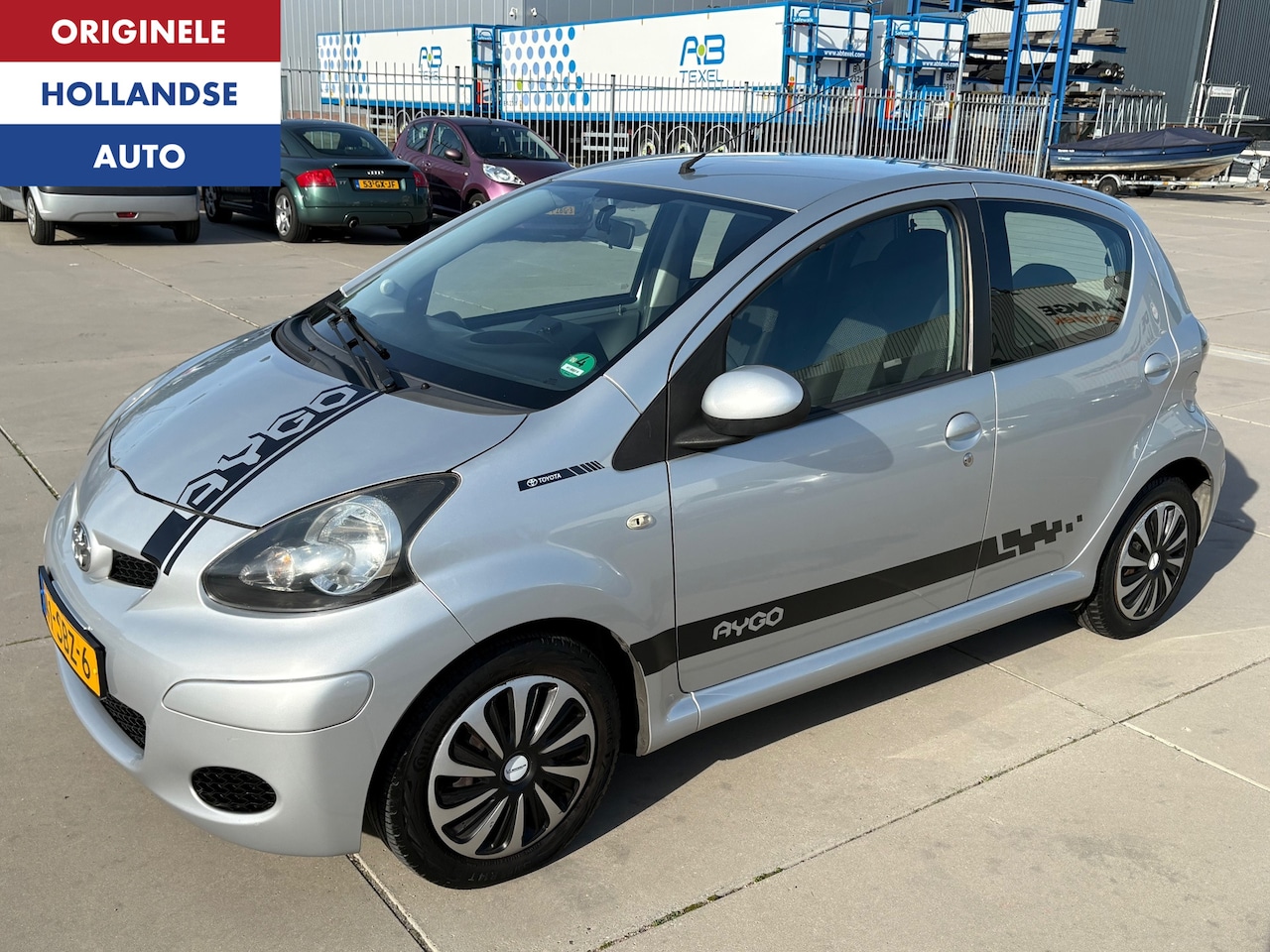 Toyota Aygo - 1.0-12V Automaat Carplay Navi BT JBL 2e Eigenaar - AutoWereld.nl