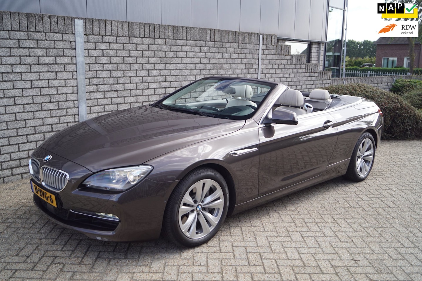 BMW 6-serie Cabrio - 650xi High Executive Autom Leder Sportst Stoelverw Navi Camera Head-Up Clima Adaptieve Cru - AutoWereld.nl