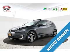 Volkswagen Golf - 1.4 TSI GTE Schuidak, Adaptive cruise, Trekhaak, Climate,