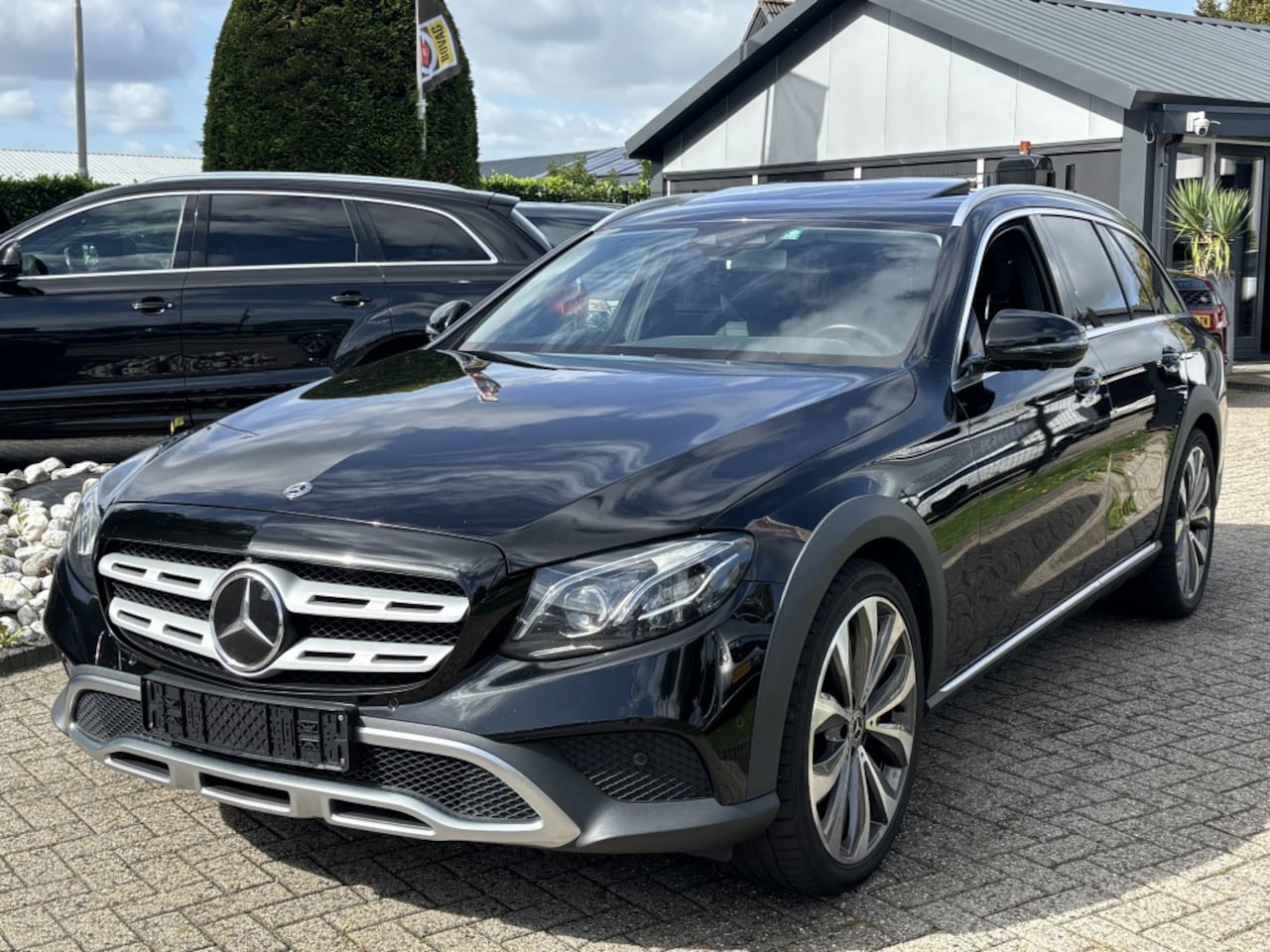 Mercedes-Benz E-klasse All-Terrain - E350 CDI Kombi 2017 Zwart - AutoWereld.nl