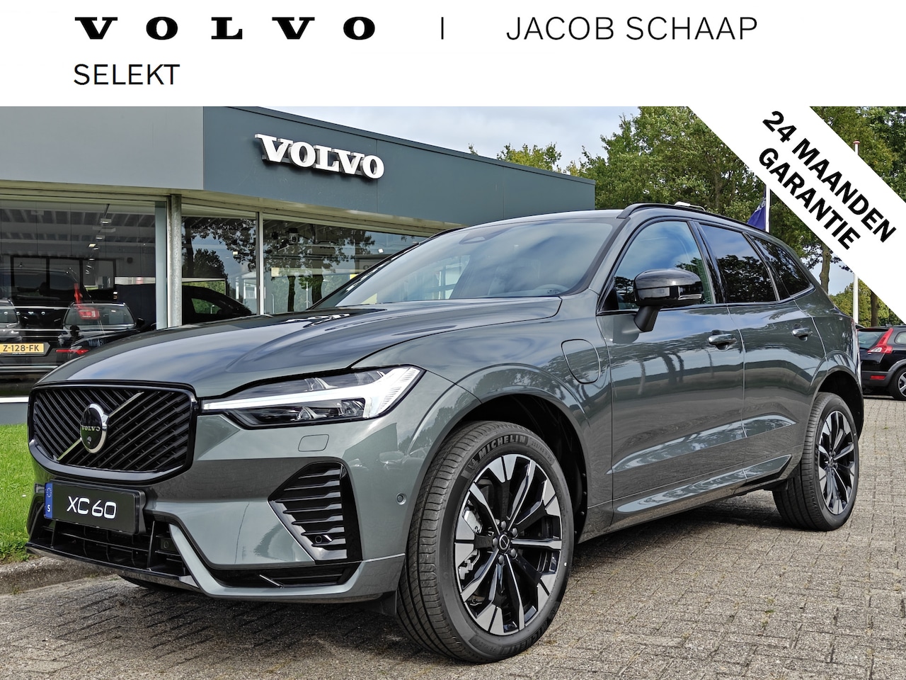Volvo XC60 - T6 Plug-in hybrid AWD Ultra Dark | Executive | HUD | Luchtvering | H&K | Stoel ventilatie - AutoWereld.nl
