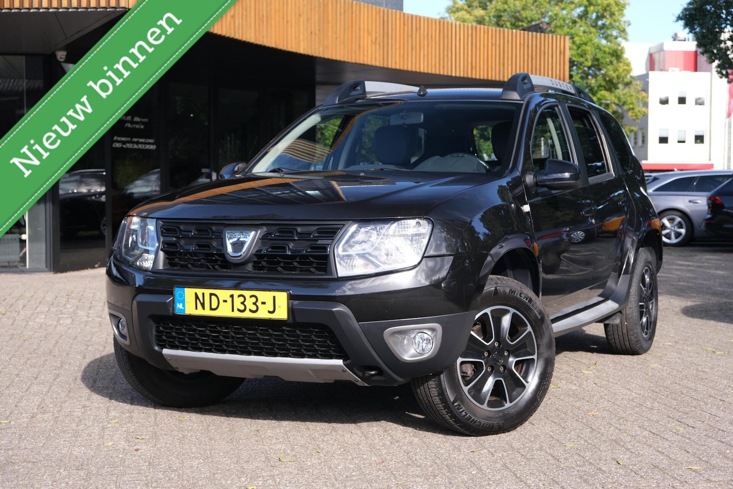 Dacia Duster - 1.2 TCe 4x2 Blackshadow|Rijklaar!|Camera|Trekhaak|Stoelverwarming|Cruise|DAB| - AutoWereld.nl