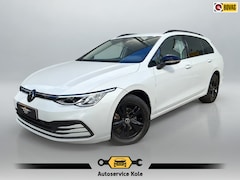 Volkswagen Golf Variant - 1.0 Life AUTOMAAT * Parkeerhulp * Climate control * Carplay