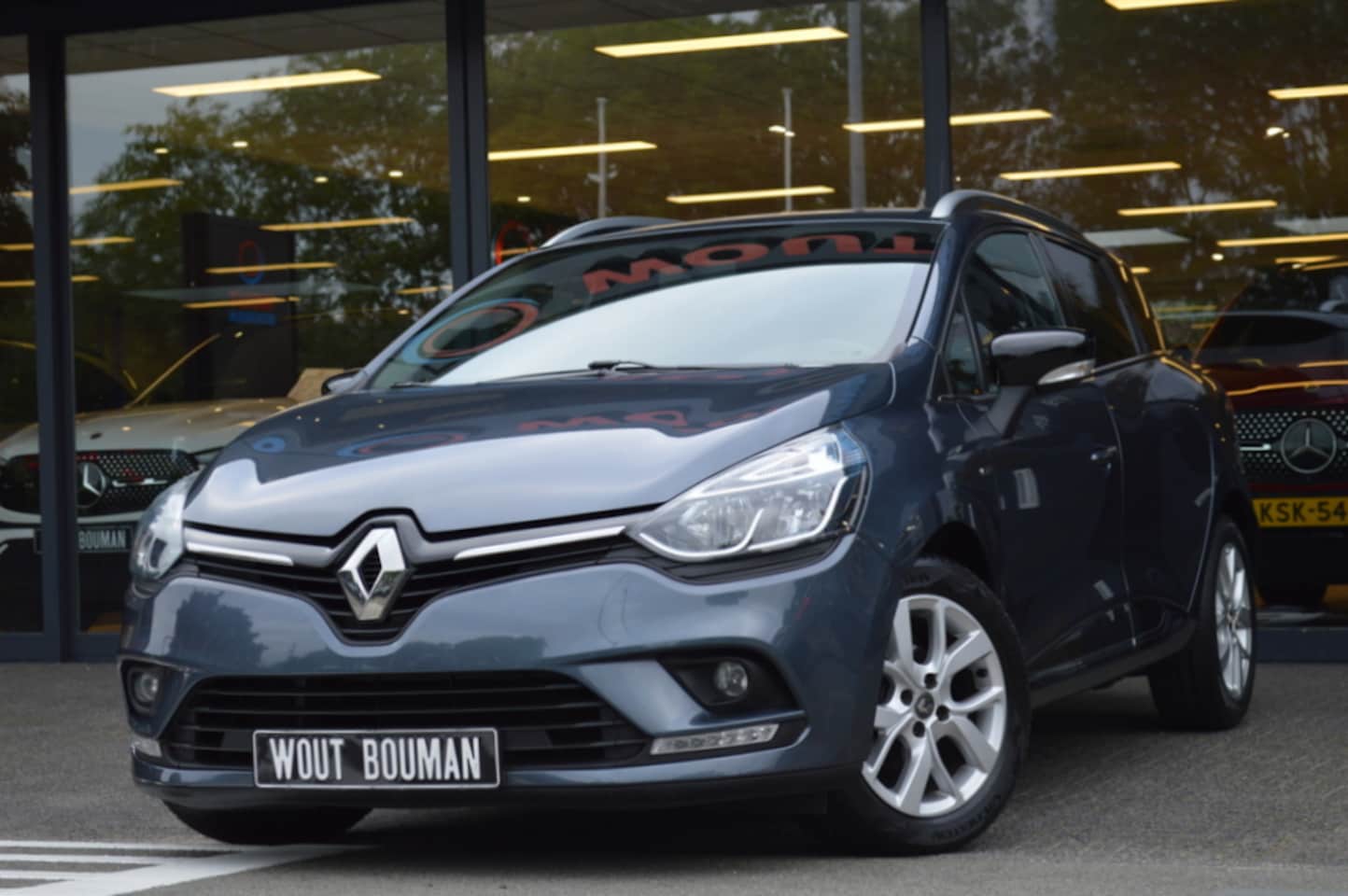 Renault Clio Estate - 0.9 TCe Limited Navi Airco Cruise Pdc - AutoWereld.nl