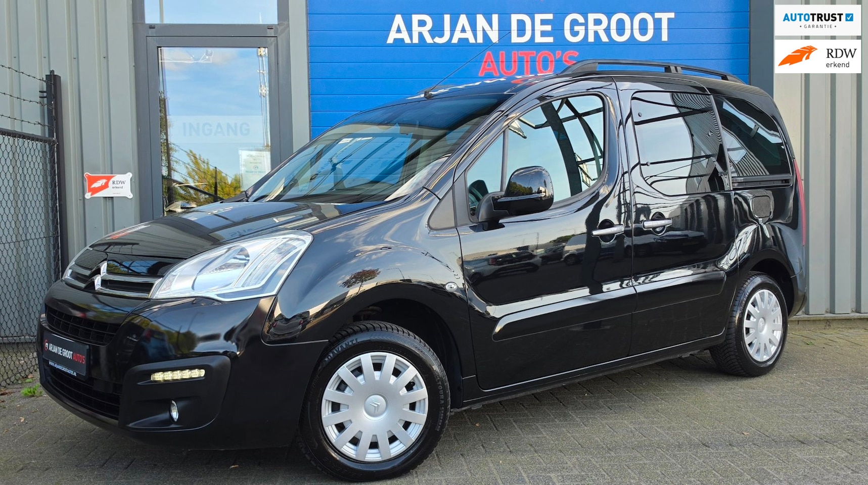 Citroën Berlingo - 1.6 VTi Cruise Airco 4 Cilinder PDC Trekhaak Bleutooth - AutoWereld.nl