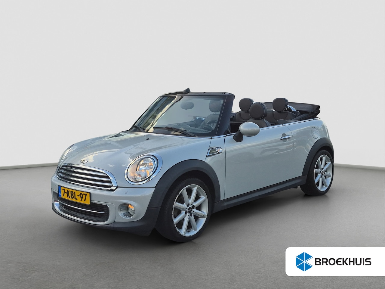 MINI Cabrio - 1.6 Cooper Vol leder | Stoelverwarming | Climate control | lm velgen 17 inch | DAB | - AutoWereld.nl