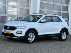 Volkswagen T-Roc - 1.5 TSI 150PK Style Carplay ACC Camera Stoel+Stuurverw