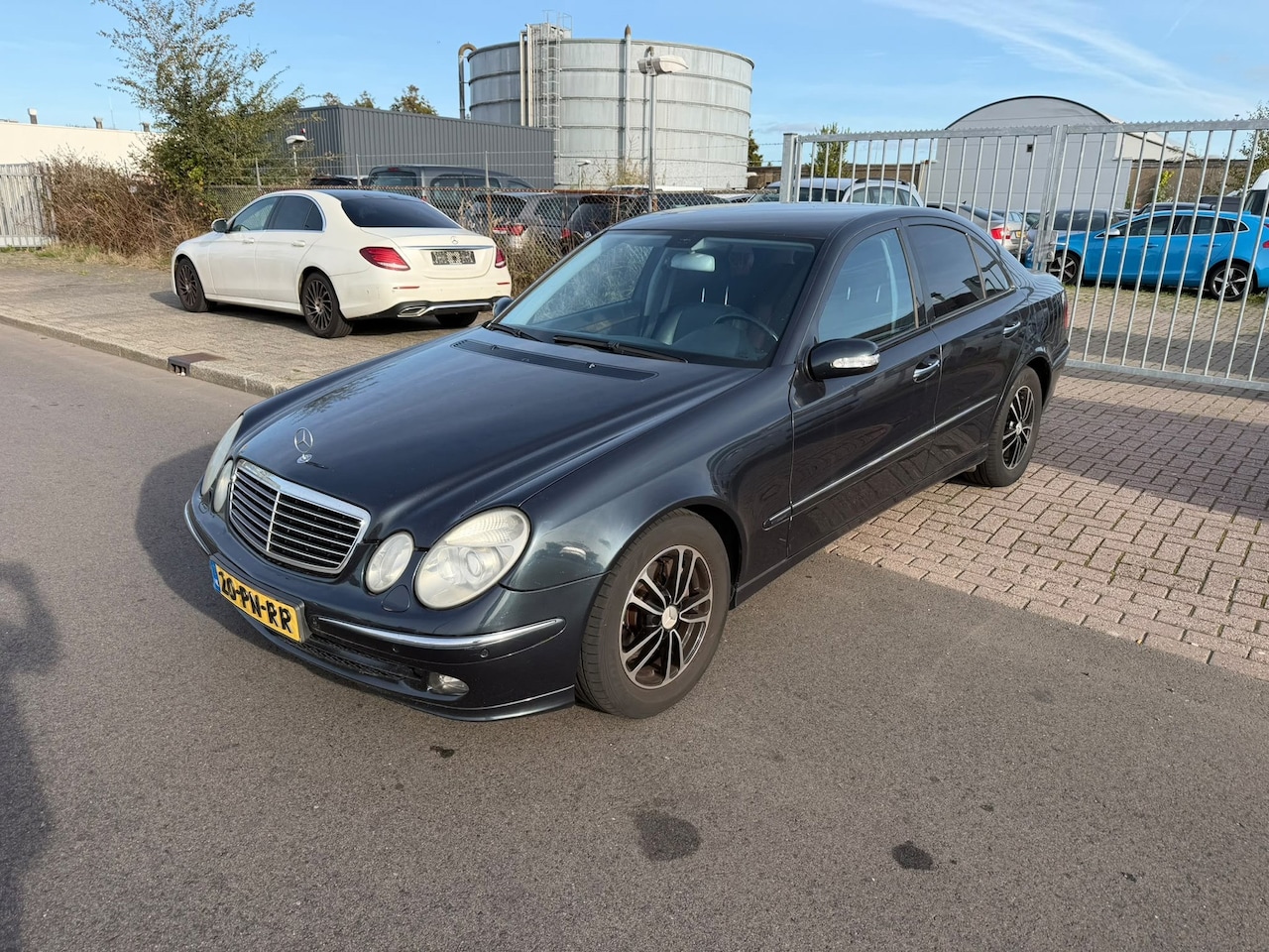 Mercedes-Benz E-klasse - 320 Avantgarde BENZIN NAVI/CLIMA - AutoWereld.nl