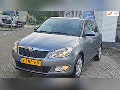 Skoda Fabia - 1.2 TSI Sprint*1eig*zeer nette auto lage km 14700 nap* jaar apk*dealer onderhoud *airco *i