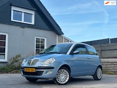 Lancia Y(psilon) - Ypsilon 1.4-16V Platino DFN | Nieuwe APK | Automaat | Airco | Leder | El. Ramen | Onderhou