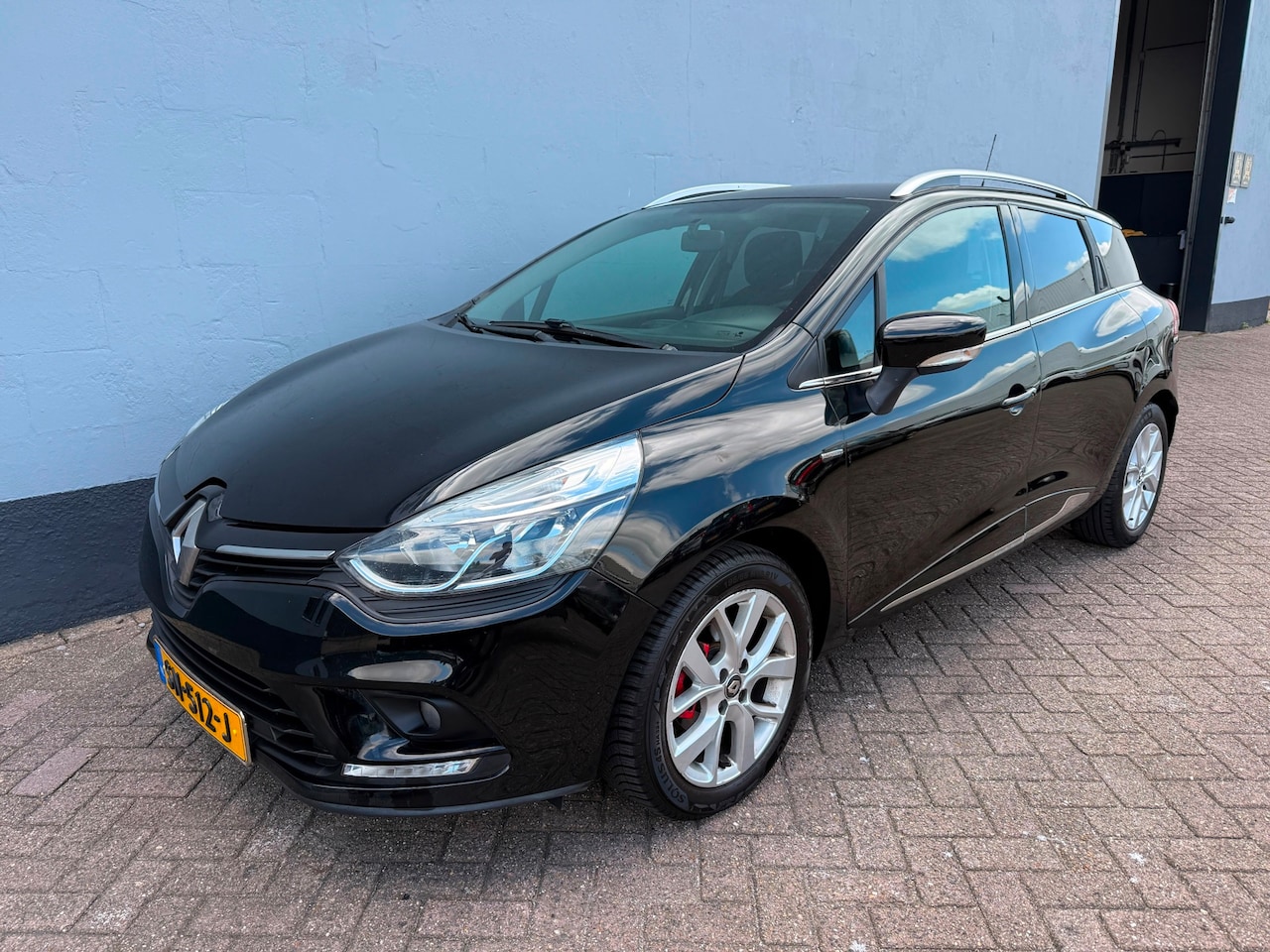 Renault Clio - 0.9 TCe Limited - Navigatie - AutoWereld.nl