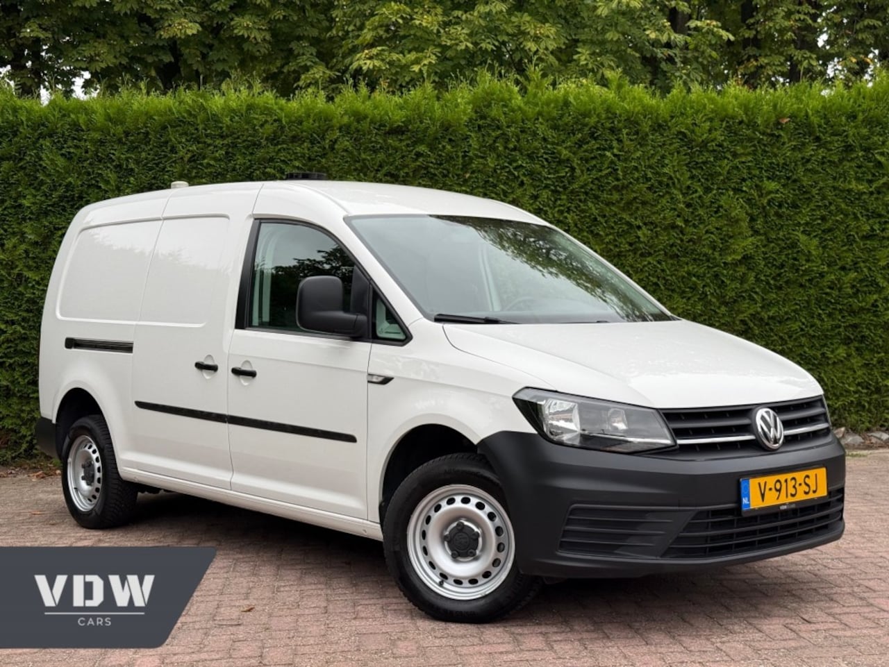 Volkswagen Caddy Maxi - Maxi 2.0 TDI L2H1 / Airco / Cruise / CarPlay / Trekhaak / 102PK - AutoWereld.nl