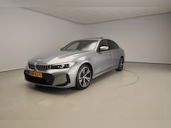 BMW 3-serie - Sedan 320i | M-Sportpakket | LED | Navigatie | Schuifdak | Trekhaak | Stoelverwarming | DA