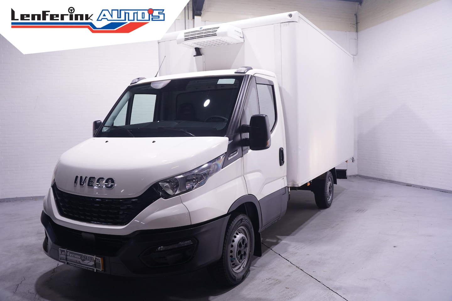 Iveco Daily - 35 S 14 300 35S14 140 pk Aut. Koelauto-vries Bakwagen Automaat Airco, Apple Carplay, LxBxH 400x206x210 - AutoWereld.nl